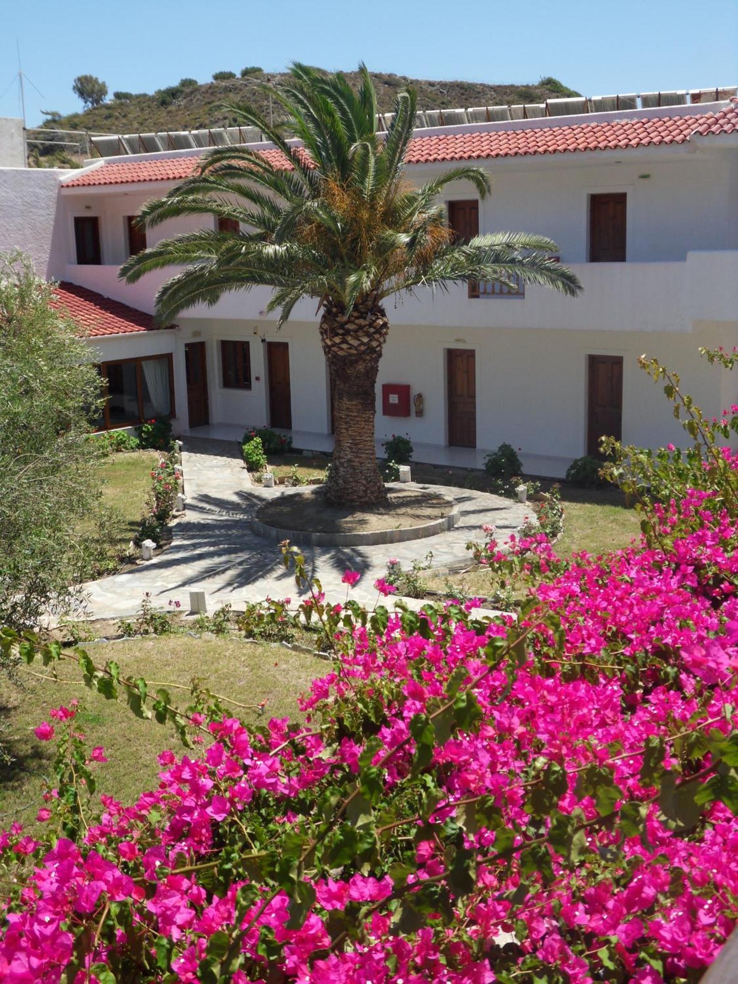 Astron Hotel Karpathos Exterior foto